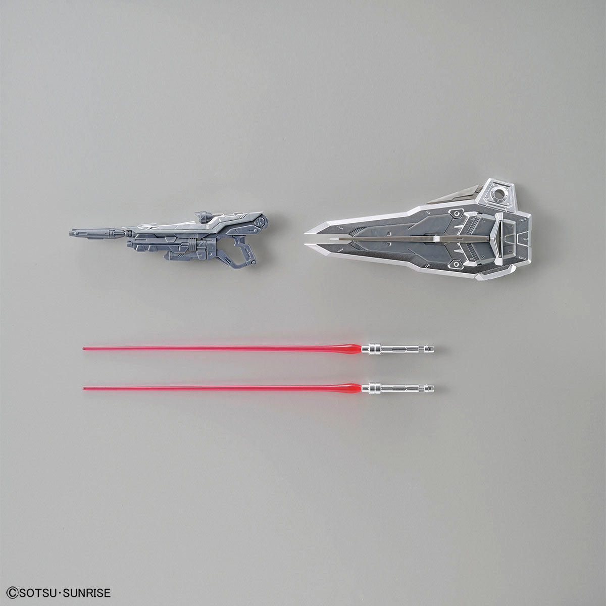 【𝐓𝐇𝐄 𝐆𝐔𝐍𝐃𝐀𝐌 𝐁𝐀𝐒𝐄】 MG FREEDOM GUNDAM VER 2.0 (SILVER COATING)