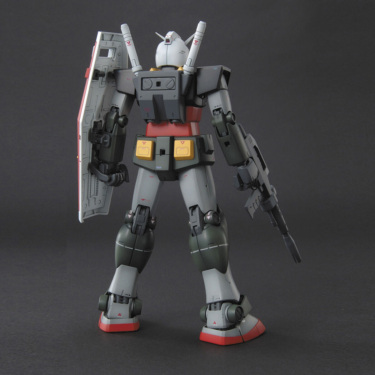 Bandai® Master Grade 1/100 MG G-Armor + Gundam Real Type Color