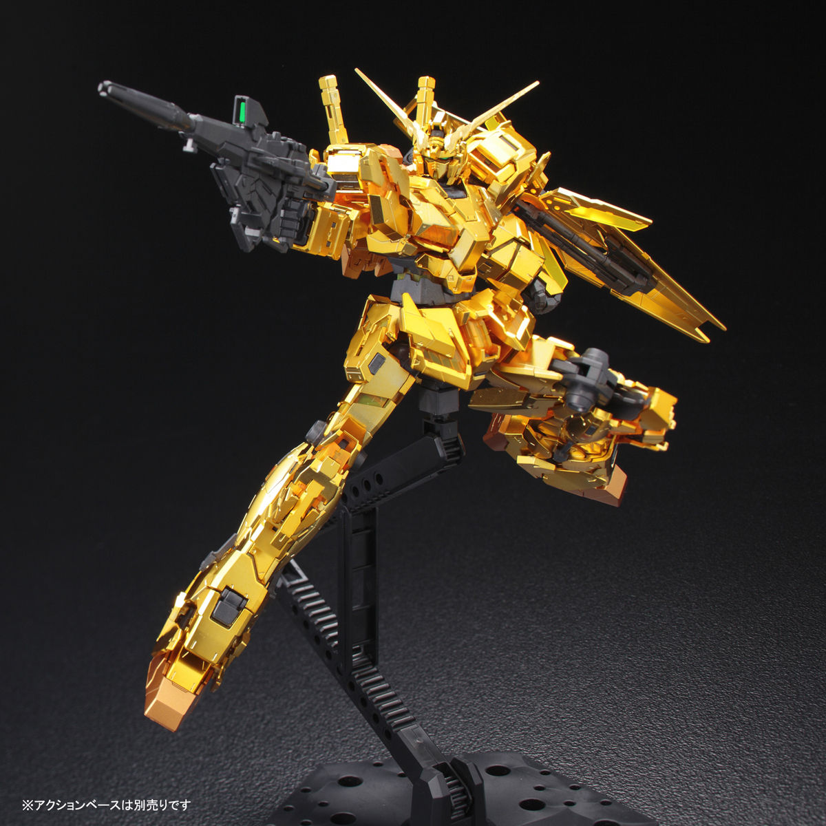 【𝐓𝐇𝐄 𝐆𝐔𝐍𝐃𝐀𝐌 𝐁𝐀𝐒𝐄】 RG UNICORN GUNDAM (GOLD COATING)