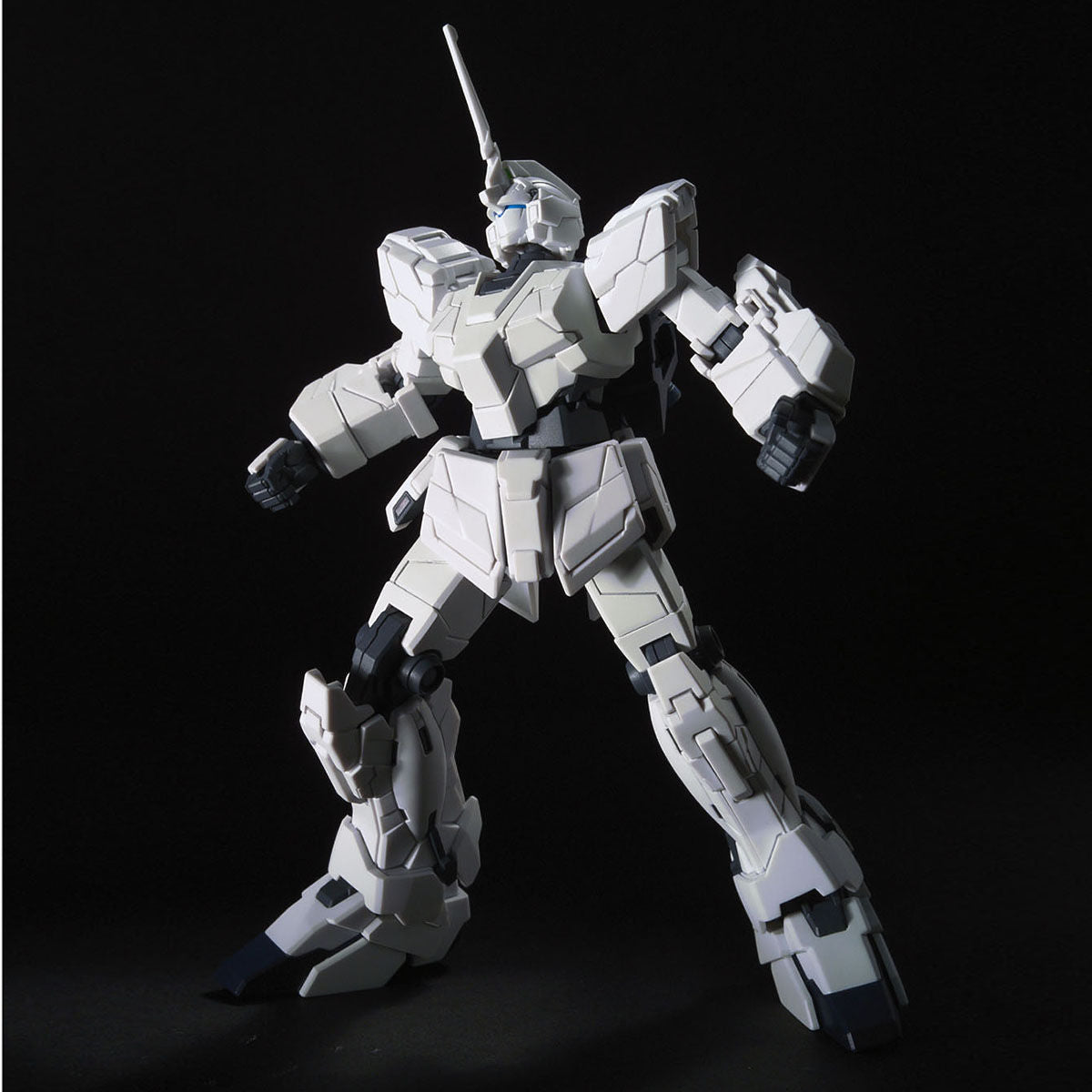 HG-UC UNICORN GUNDAM (UNICORN MODE)