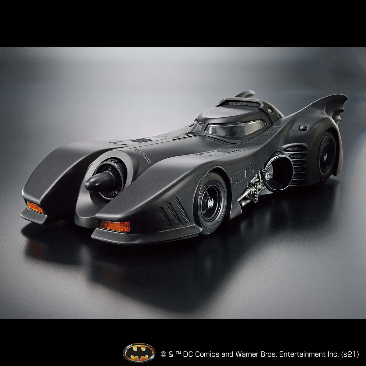 【🔥CLEARANCE】 1/35 Scale BATMOBILE (BATMAN VER.)