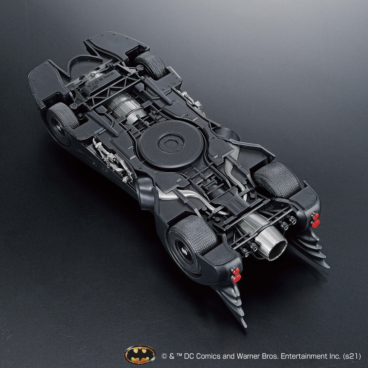 【🔥CLEARANCE】 1/35 Scale BATMOBILE (BATMAN VER.)