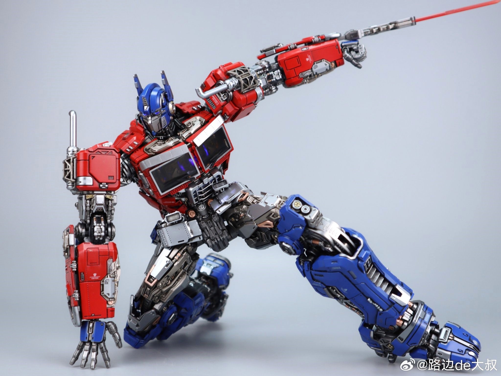 FANSTASMO STUDIO FS-01 ELITE LEADER OPTIMUS PRIME TRANSFORMER