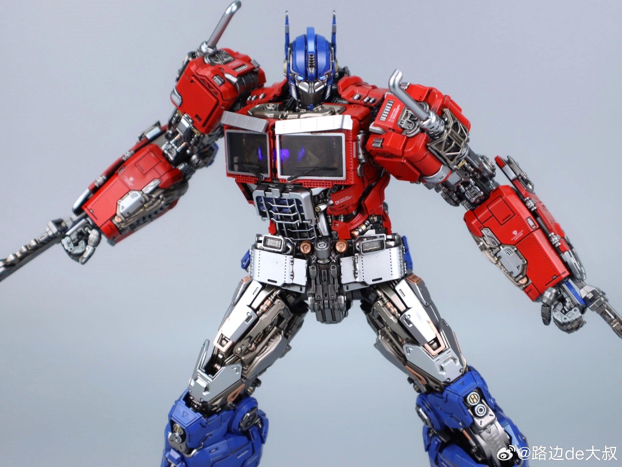 FANSTASMO STUDIO FS-01 ELITE LEADER OPTIMUS PRIME TRANSFORMER