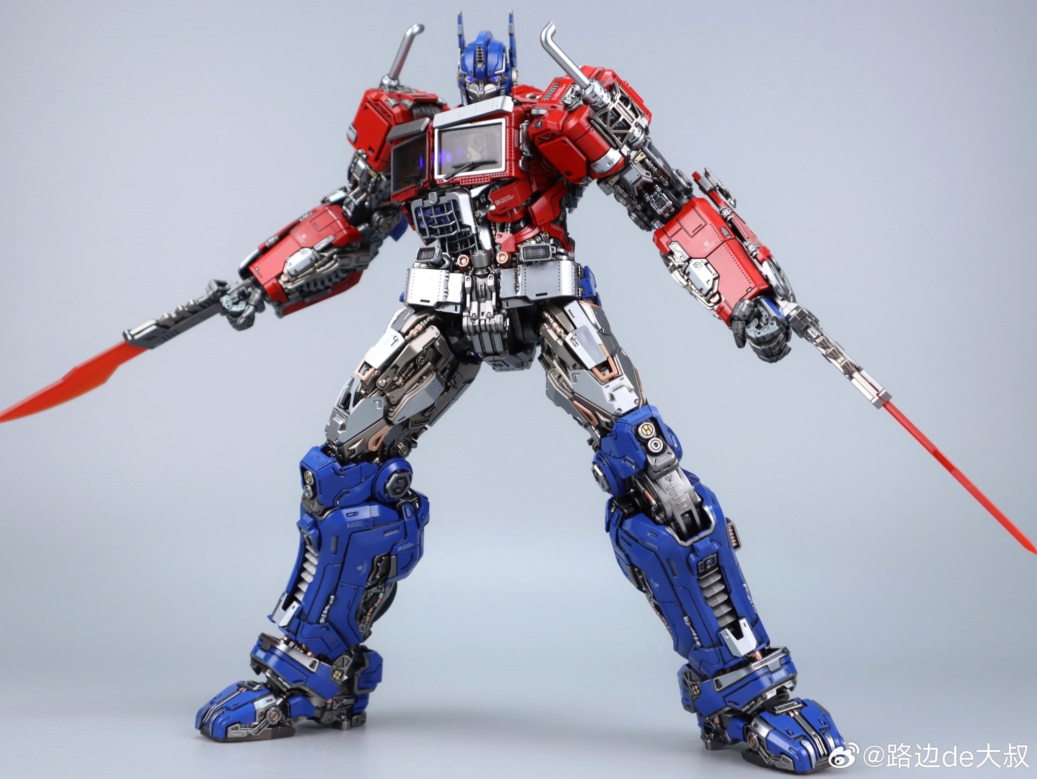 FANSTASMO STUDIO FS-01 ELITE LEADER OPTIMUS PRIME TRANSFORMER