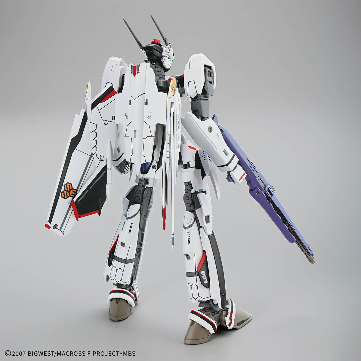 HG 1/100 VF-25F MESSIAH VALKYRIE (ALTO CUSTOM) DELUXE SET