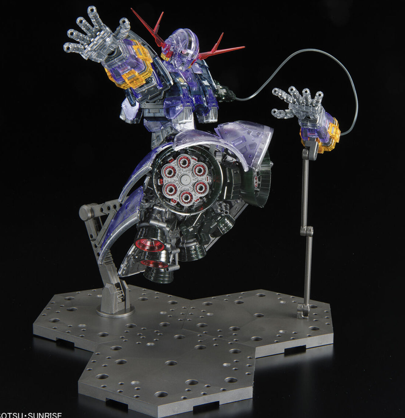 【𝐓𝐇𝐄 𝐆𝐔𝐍𝐃𝐀𝐌 𝐁𝐀𝐒𝐄】RG MSN-02 ZEONG (CLEAR COLOR)
